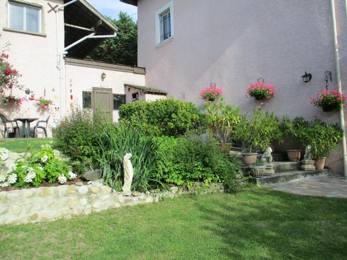 Alain Et Flo Bed & Breakfast Charancieu Luaran gambar